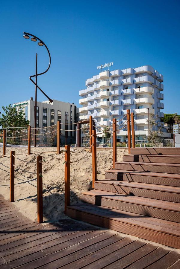 Residence Hotel Piccadilly Rimini Zewnętrze zdjęcie