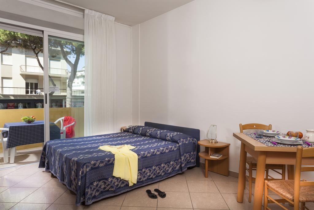 Residence Hotel Piccadilly Rimini Zewnętrze zdjęcie