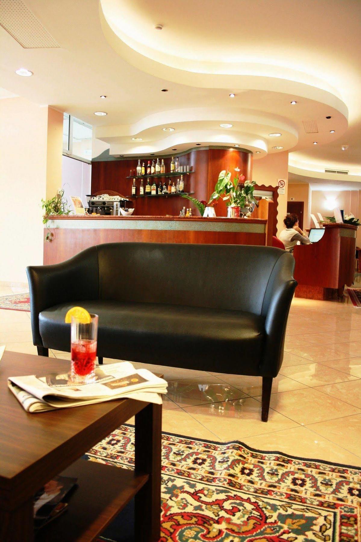 Residence Hotel Piccadilly Rimini Zewnętrze zdjęcie